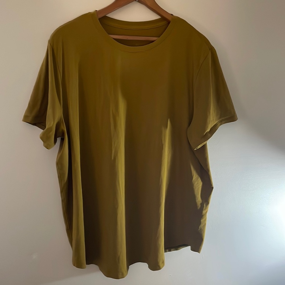 LuluLemon stretchy tee.